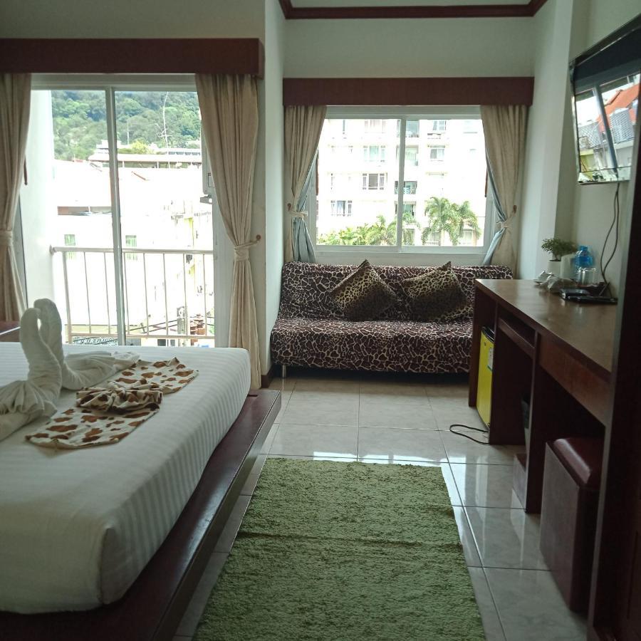 New Forest Patong Ngoại thất bức ảnh