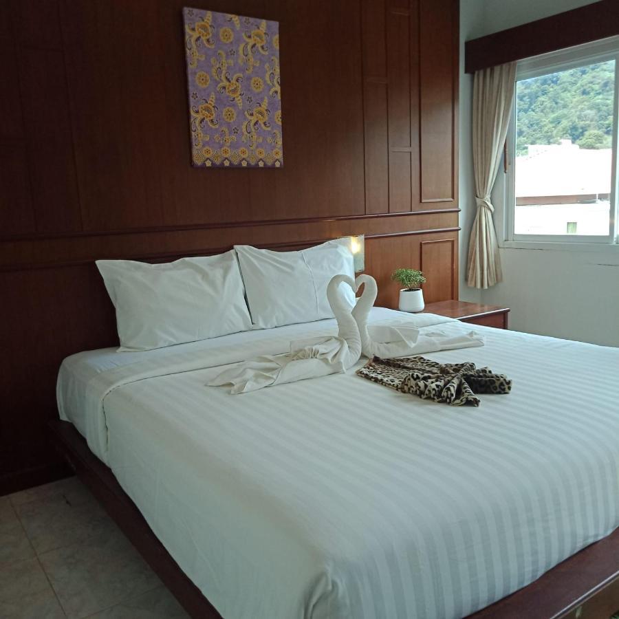 New Forest Patong Ngoại thất bức ảnh