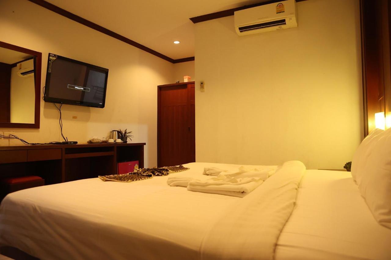 New Forest Patong Ngoại thất bức ảnh